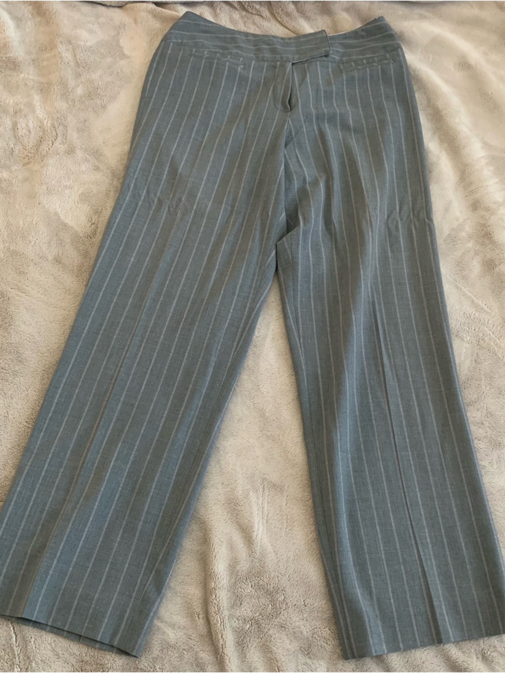 Larry Levine Petite Gray Pinstripe Trousers with Pale Pink Waistband